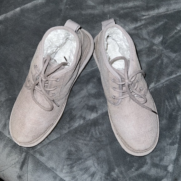 Size 11 Ugg brand super warm and comfy high top shoes - Picture 4 of 12